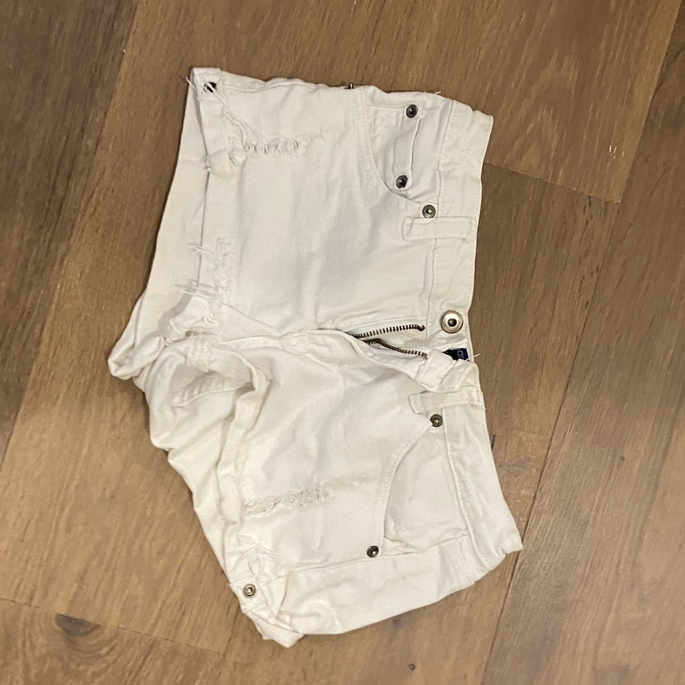 white low rise jean shorts. size 3